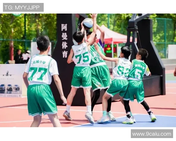 武汉篮球队反击战术解析与未来发展展望